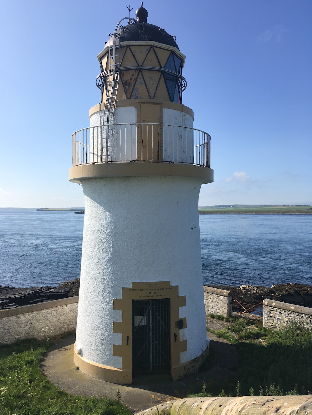 Helliar Holm on island